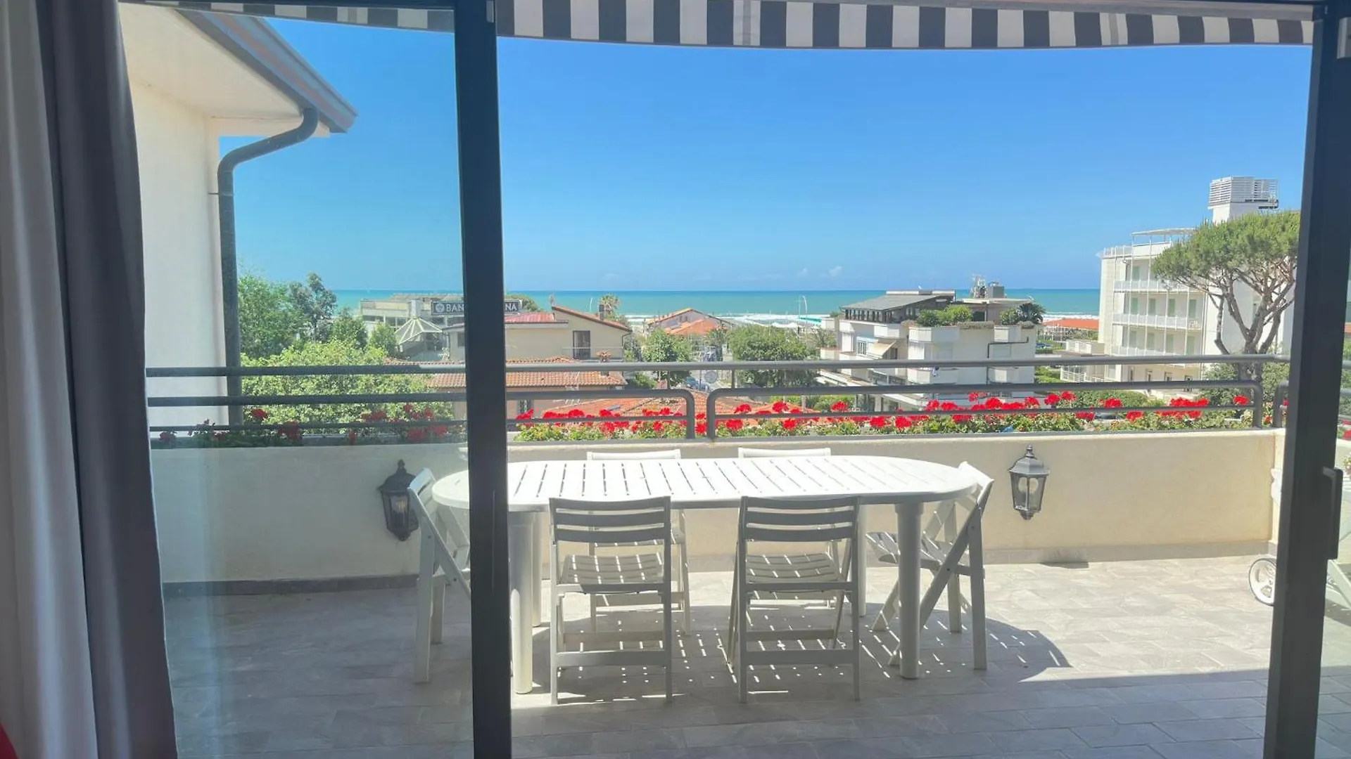 Appartamento Luxury Pentohuse Near The Beach Marina di Pietrasanta